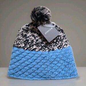 Pistil Visby Beanie NWT Womens One Size Blue Gray Multicolor Winter Hat Outside